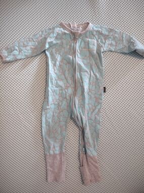 Bonds Wondersuit Baby Onesie 6-9 Months See Photo For Hole